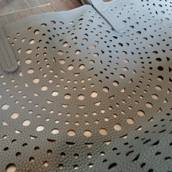 Gray Faux Leather Cut-out Tote - Picture 5 of 6